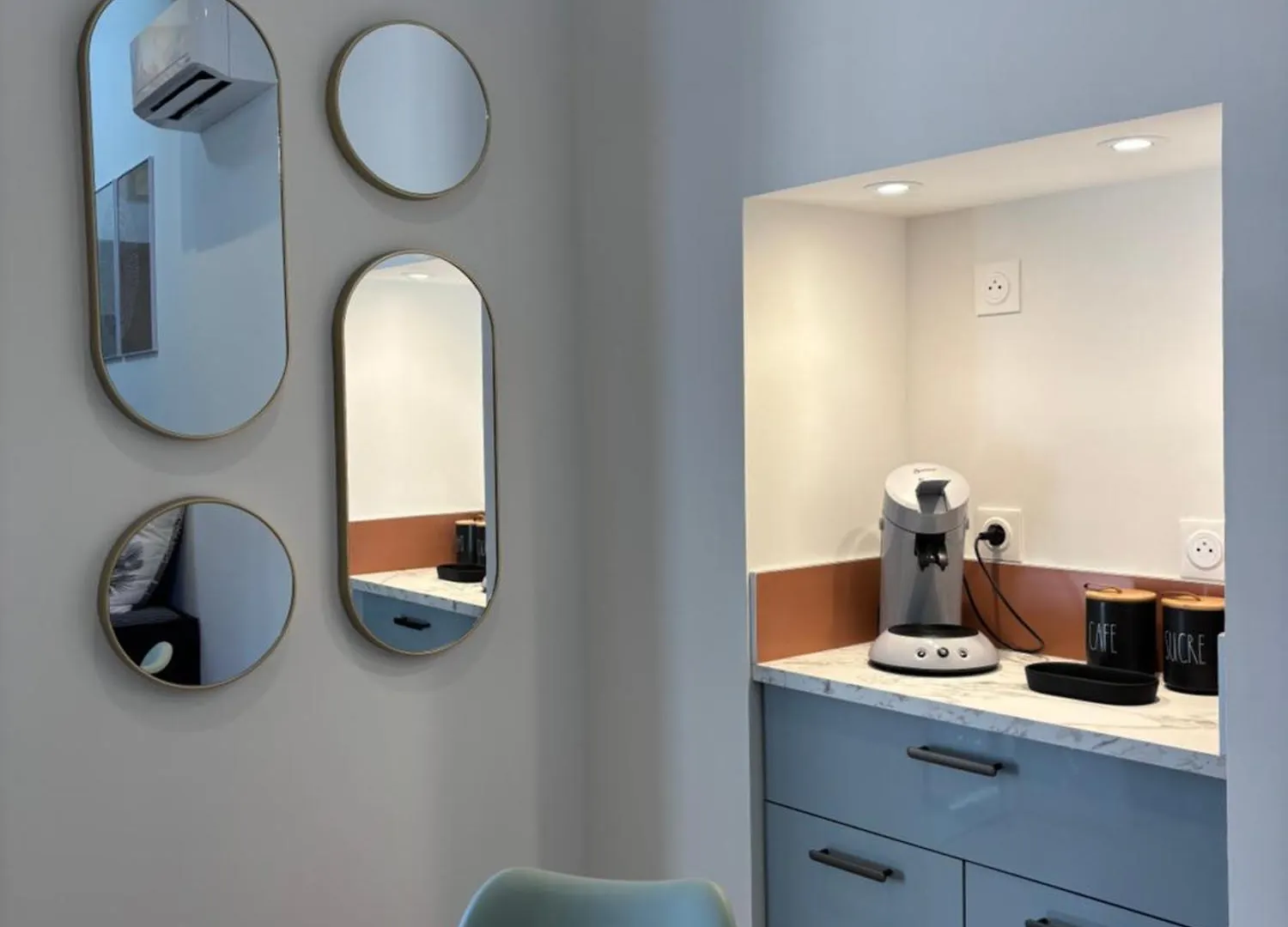 דירה Charmant Appartement Au Coeur De Villeneuve Loubet